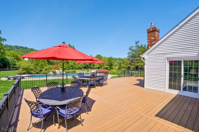 6 Proprietor Ln, Readington Twp., NJ 08889