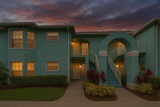 1106 Swan Lake Circle, Port St. Lucie, FL 34986