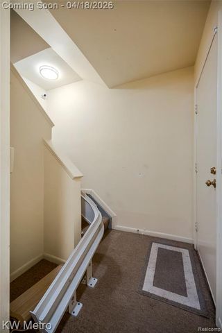 3086 Bloomfield Park Drive, West Bloomfield, MI 48323