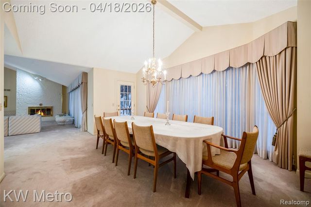 3086 Bloomfield Park Drive, West Bloomfield, MI 48323