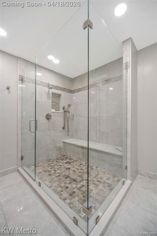 3086 Bloomfield Park Drive, West Bloomfield, MI 48323