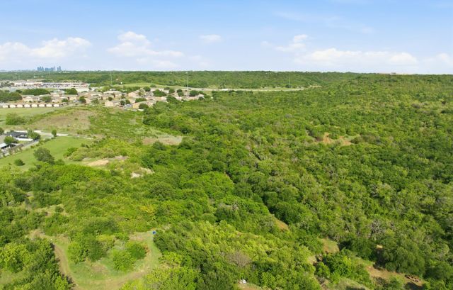 6156 Winonly Circle, Dallas, TX 75211