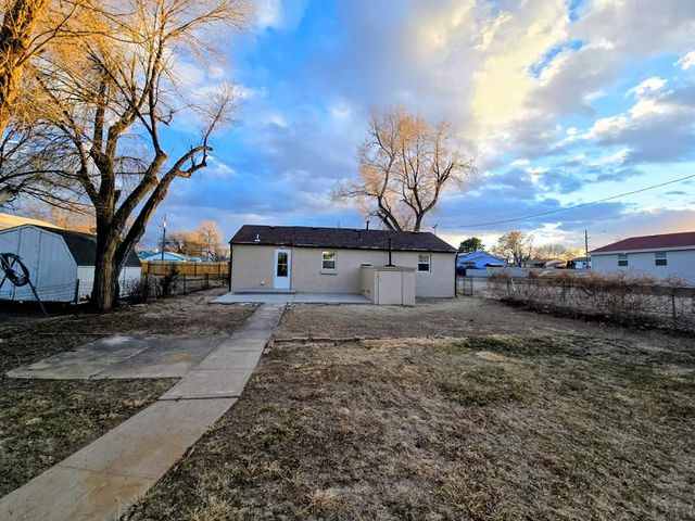 4205 St Clair Ave, Pueblo, CO 81005