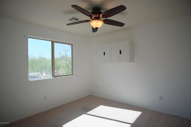 5741 S Ladyslipper Place, Tucson, AZ 85747