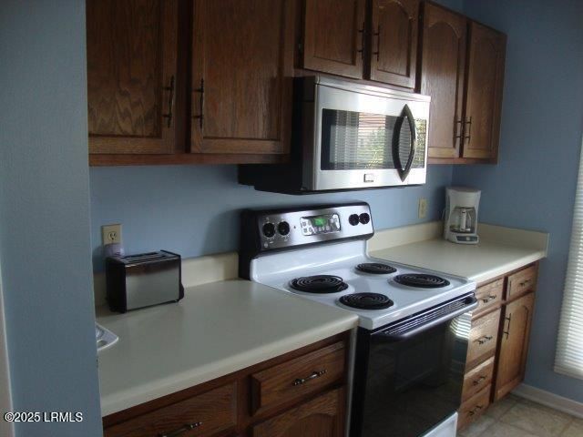 8 Nautical Watch Way, St. Helena Island, SC 29920