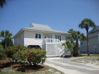 8 Nautical Watch Way, St. Helena Island, SC 29920