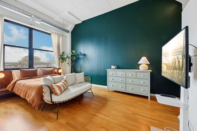 2323 W PERSHING Road 340, Chicago, IL 60609