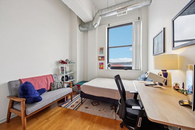 2323 W PERSHING Road 340, Chicago, IL 60609