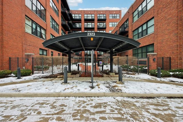 2323 W PERSHING Road 340, Chicago, IL 60609