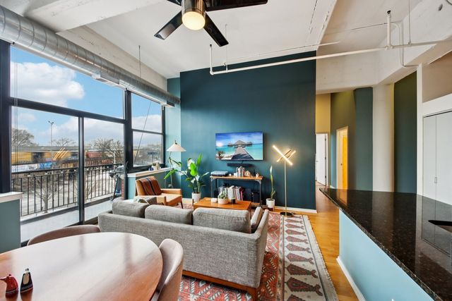 2323 W PERSHING Road 340, Chicago, IL 60609