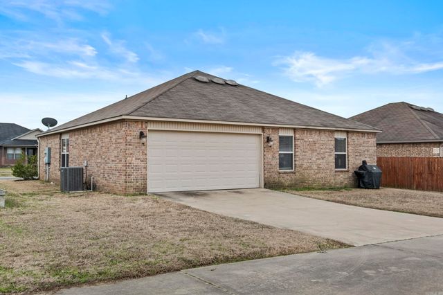 6716 Ridgemist Lane, North Little Rock, AR 72117