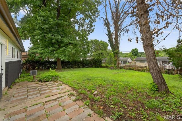 10243 Pannell Drive, St Louis, MO 63136