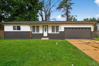 10243 Pannell Drive, St Louis, MO 63136