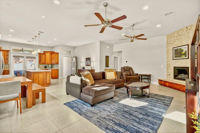 52720 Avenue Velasco, La Quinta, CA 92253