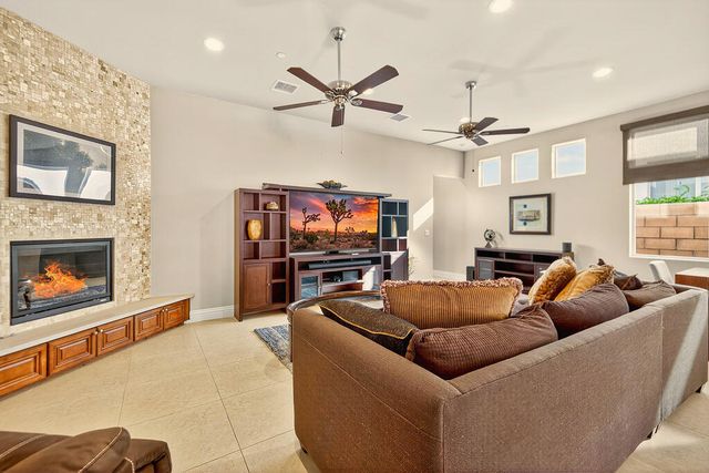 52720 Avenue Velasco, La Quinta, CA 92253