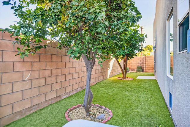 52720 Avenue Velasco, La Quinta, CA 92253