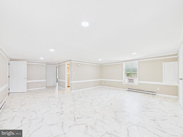 203 SHACKELFORD WELL RD, Fredericksburg, VA 22406
