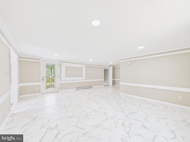 203 SHACKELFORD WELL RD, Fredericksburg, VA 22406
