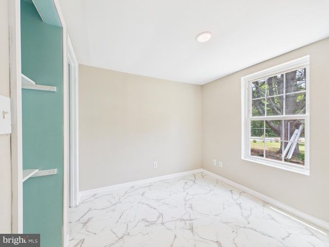 203 SHACKELFORD WELL RD, Fredericksburg, VA 22406