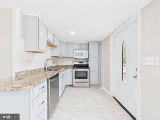 203 SHACKELFORD WELL RD, Fredericksburg, VA 22406