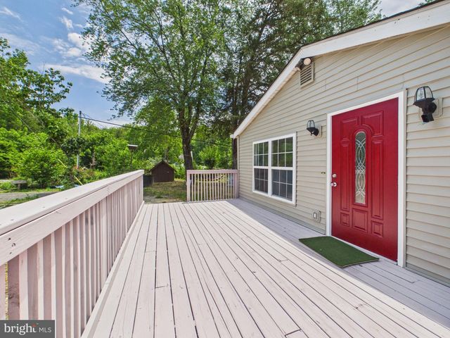 203 SHACKELFORD WELL RD, Fredericksburg, VA 22406