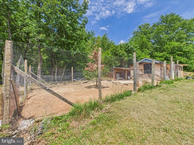 203 SHACKELFORD WELL RD, Fredericksburg, VA 22406
