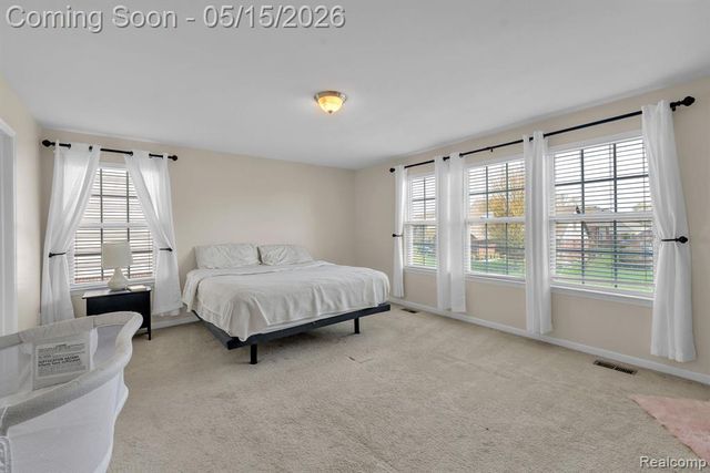 50647 Bredenbury Drive, Macomb, MI 48044