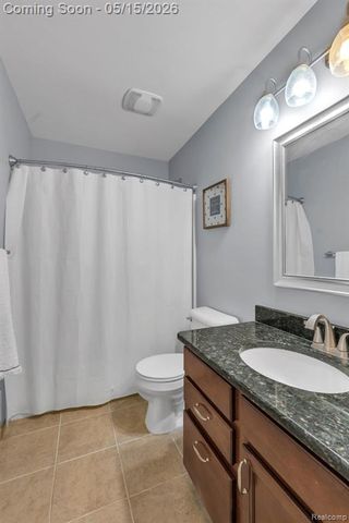 50647 Bredenbury Drive, Macomb, MI 48044