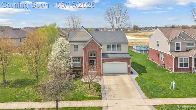 50647 Bredenbury Drive, Macomb, MI 48044