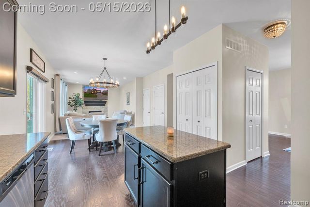 50647 Bredenbury Drive, Macomb, MI 48044