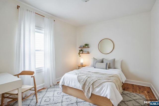 225 10th Street, Newark, NJ 07107