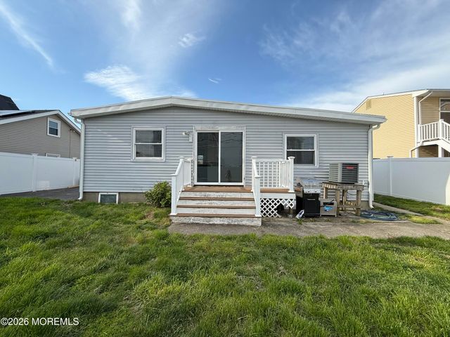 3414 Bergen Avenue, Toms River, NJ 08753