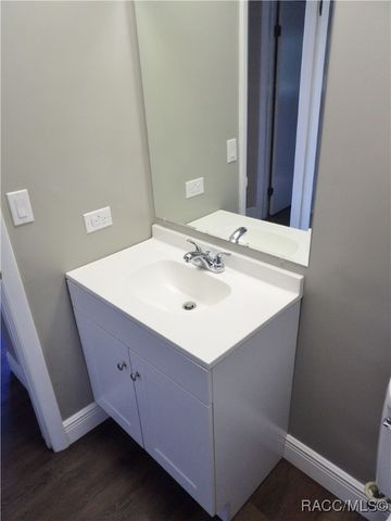 515 S Monroe Street, Beverly Hills, FL 34465