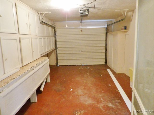 515 S Monroe Street, Beverly Hills, FL 34465