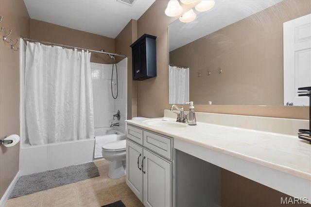 1744 Briarmanor Drive, Lake St Louis, MO 63367