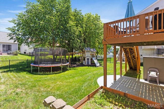 1744 Briarmanor Drive, Lake St Louis, MO 63367