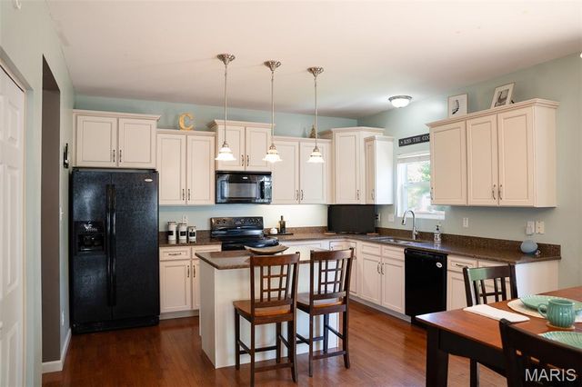 1744 Briarmanor Drive, Lake St Louis, MO 63367