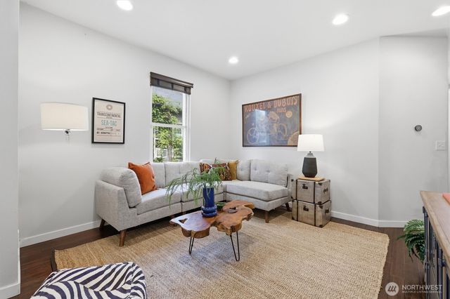 6211 Carleton Avenue S, Seattle, WA 98108