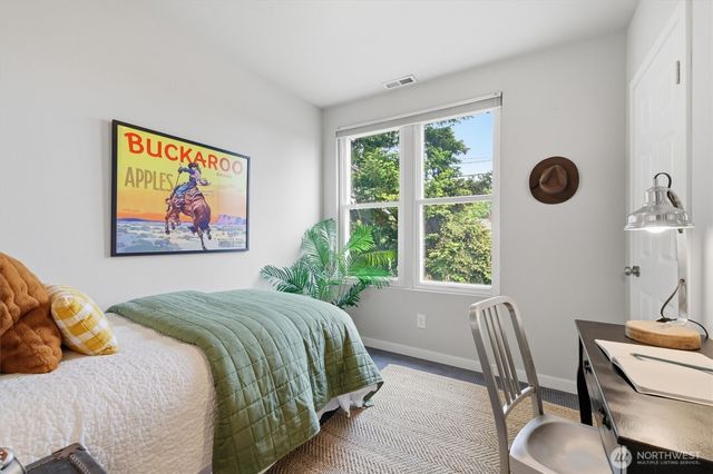 6211 Carleton Avenue S, Seattle, WA 98108