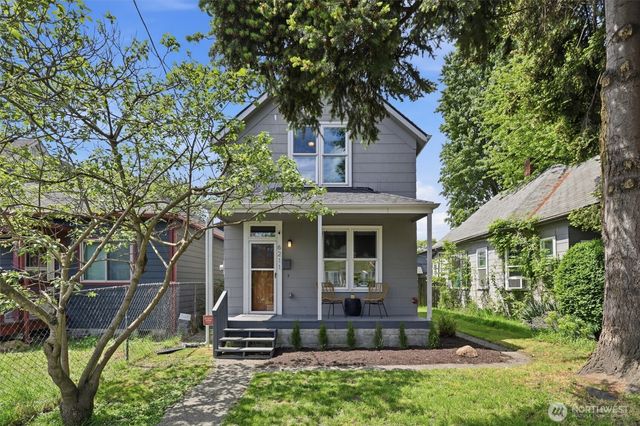 6211 Carleton Avenue S, Seattle, WA 98108