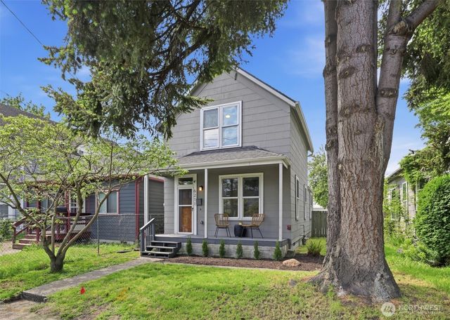 6211 Carleton Avenue S, Seattle, WA 98108