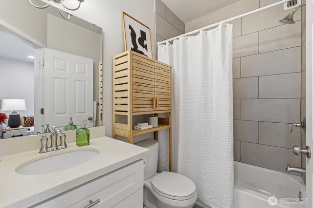6211 Carleton Avenue S, Seattle, WA 98108