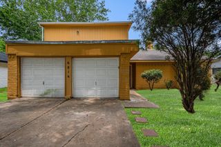6814 Indian Falls Drive, Houston, TX 77489