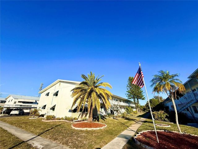 5875 18TH STREET N 4, St Petersburg, FL 33714