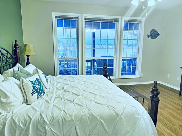 111 7th Avenue, Onalaska, TX 77360
