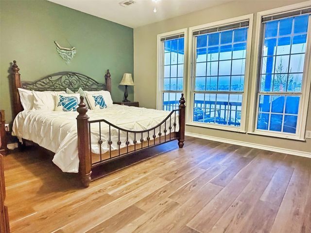 111 7th Avenue, Onalaska, TX 77360