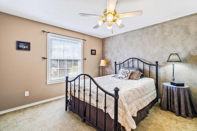 111 7th Avenue, Onalaska, TX 77360