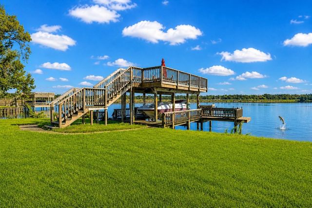 111 7th Avenue, Onalaska, TX 77360