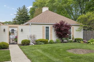 135 Garden Drive 135, Montgomery, IL 60538