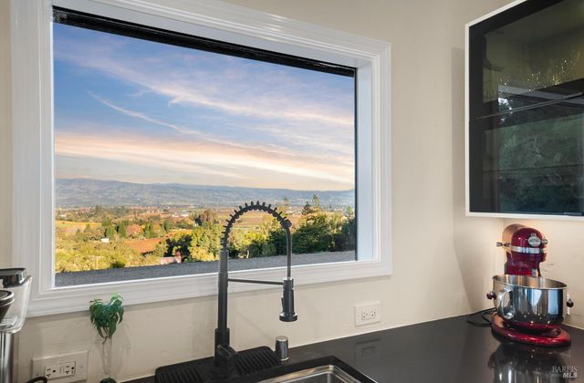 4127 Dry Creek Rd, Napa, CA 94558